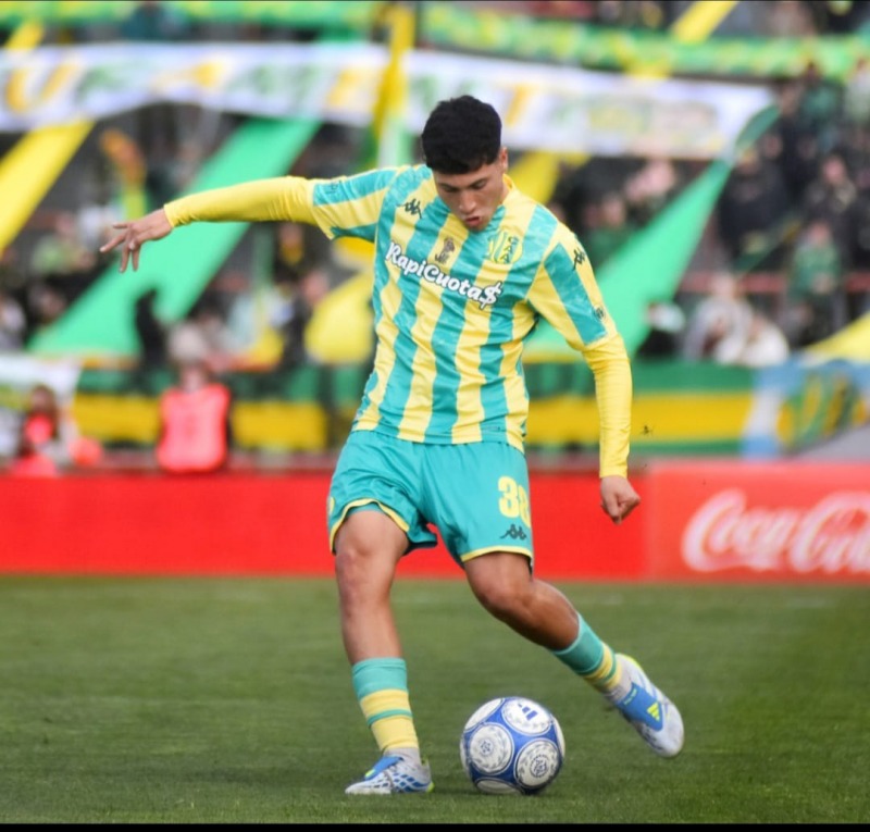 Mateo Vales debut� en la Primera Divisi�n